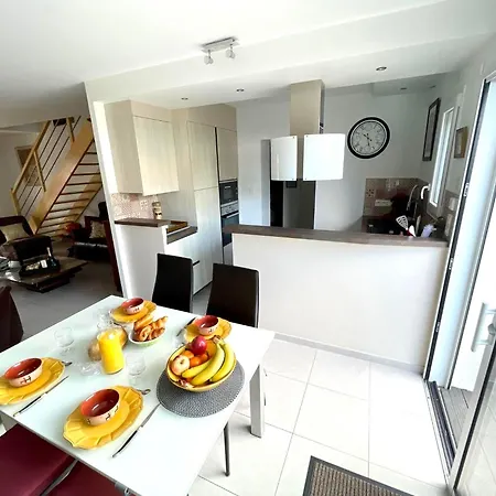 Konukevi Les Colibris Maison Familiale Quartier Gare Les Sables-dʼOlonne