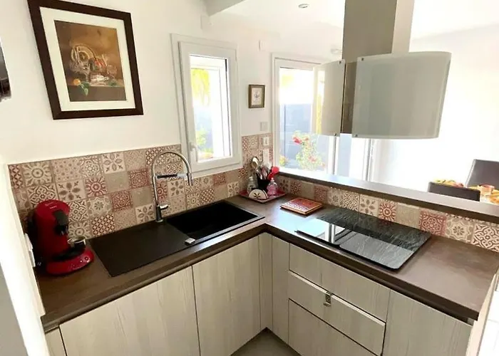 Les Colibris Maison Familiale Quartier Gare Maison d'hôtes 4*